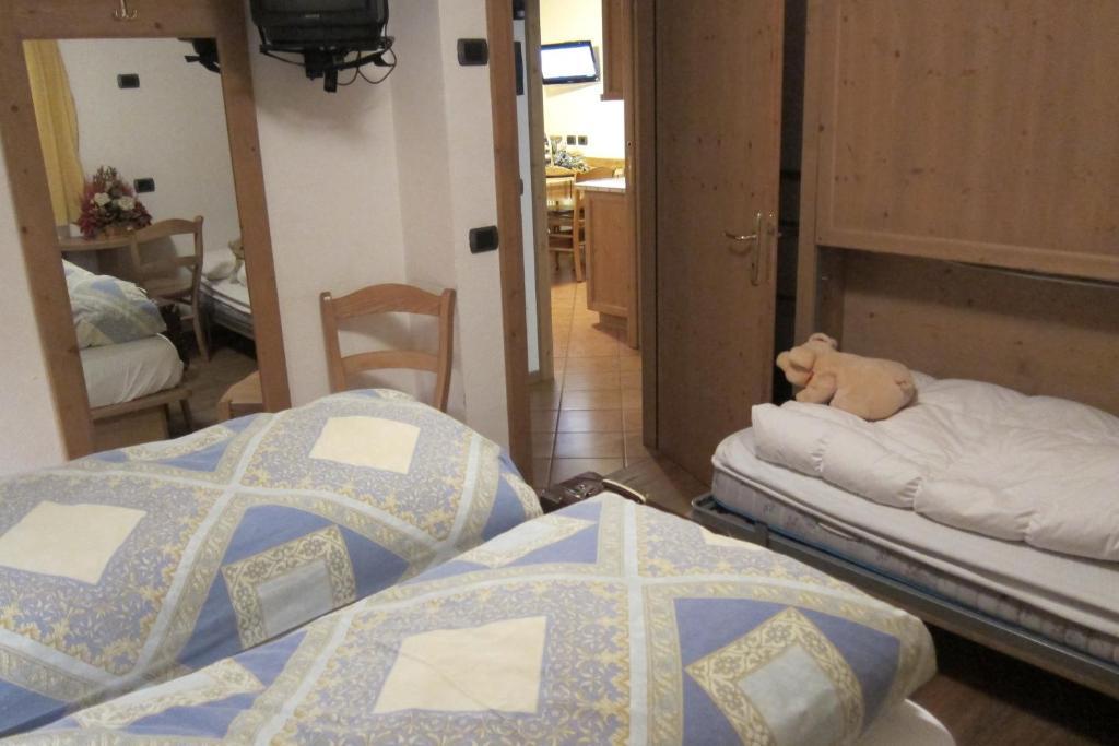 Chalet Del Sole per gruppi Livigno Rom bilde